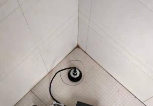 丹东卫生间漏水维修之 loft 夹层储藏室毗邻暗管渗水哪家好，推荐诚匠小爱修缮